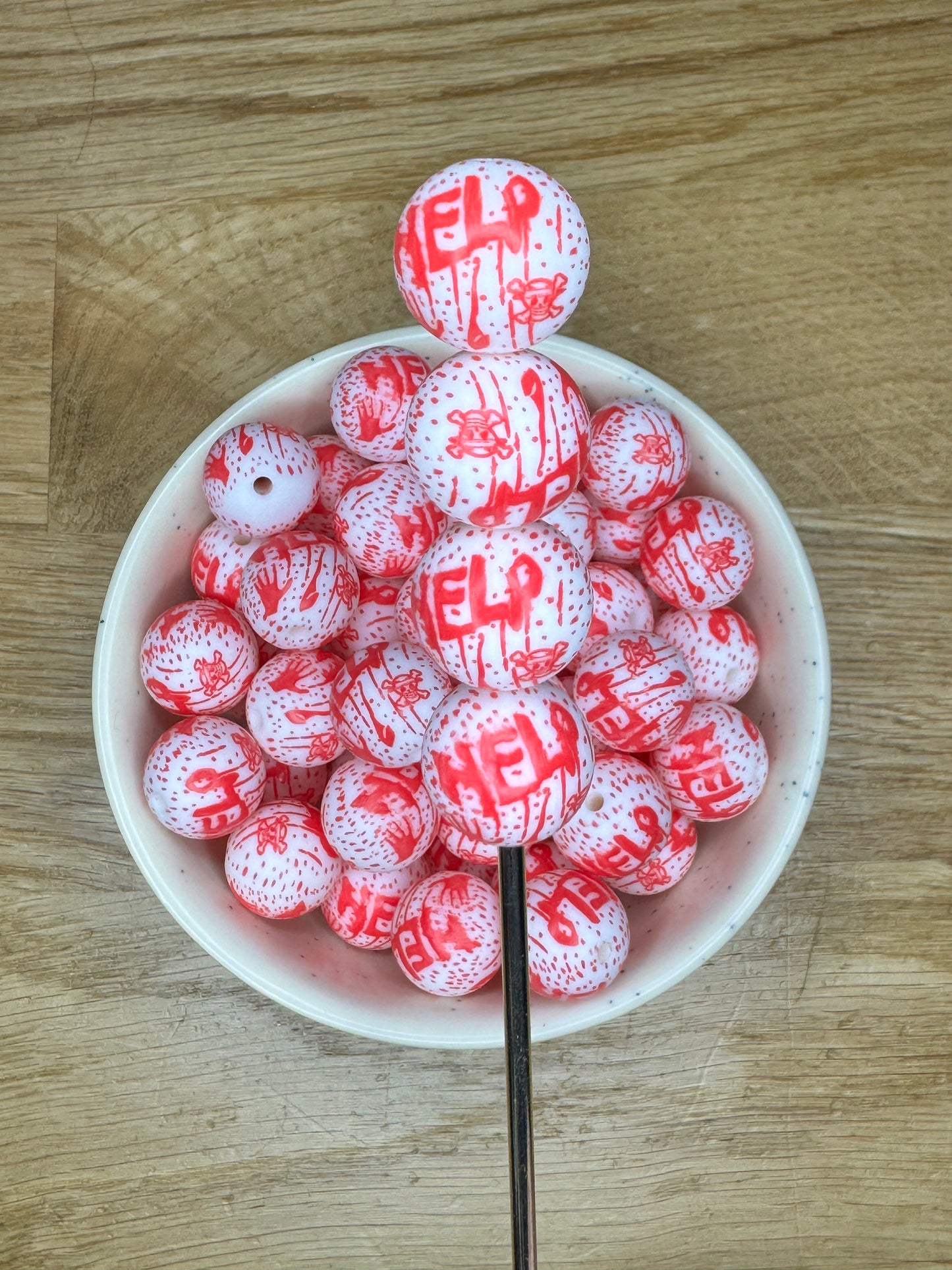 15mm Bloody Help Silicone Bead