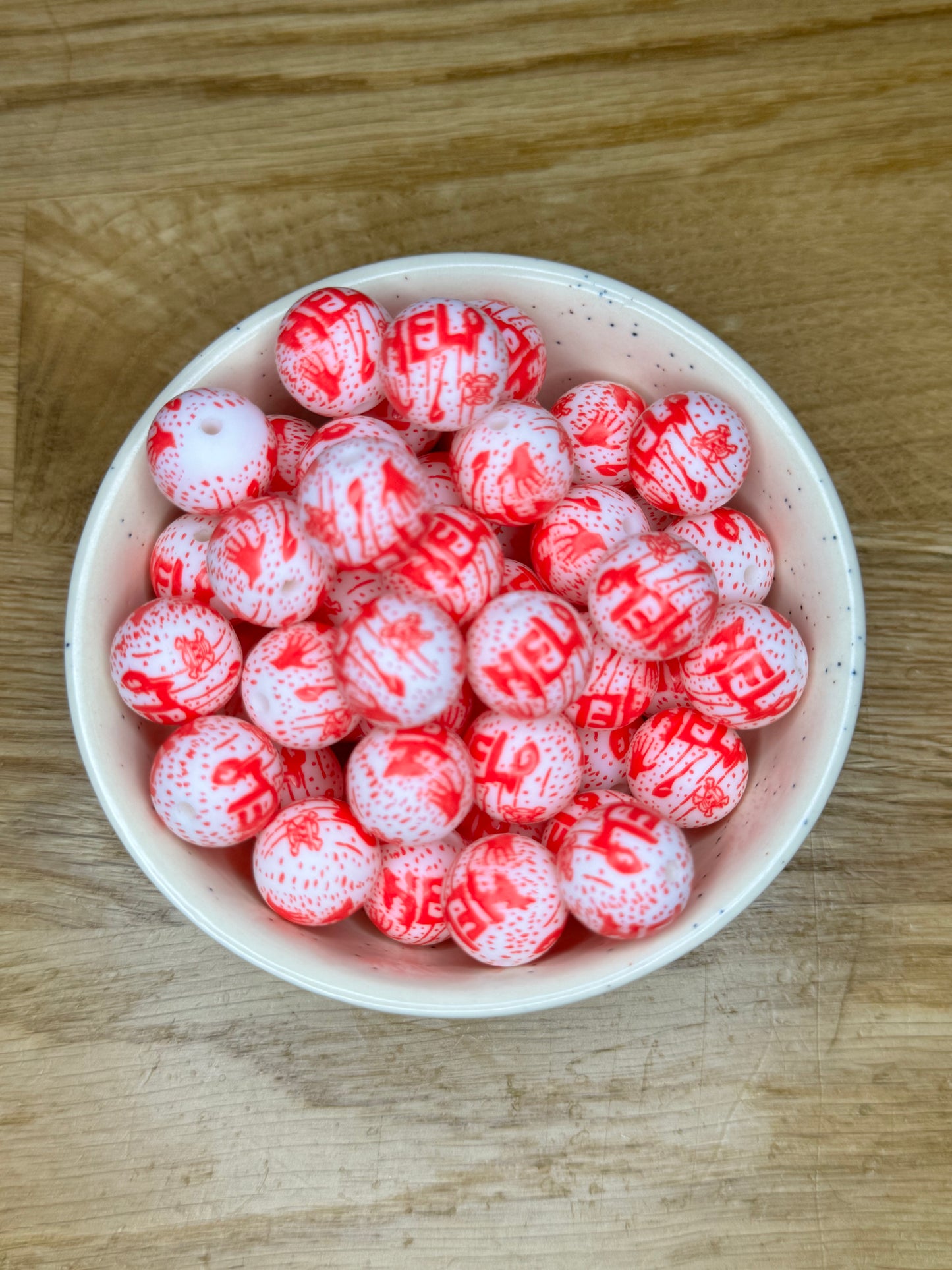 15mm Bloody Help Silicone Bead