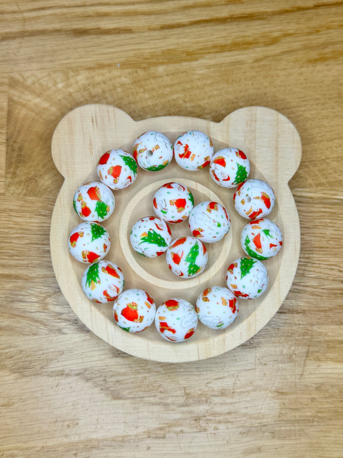 15mm Classic Christmas Silicone Bead