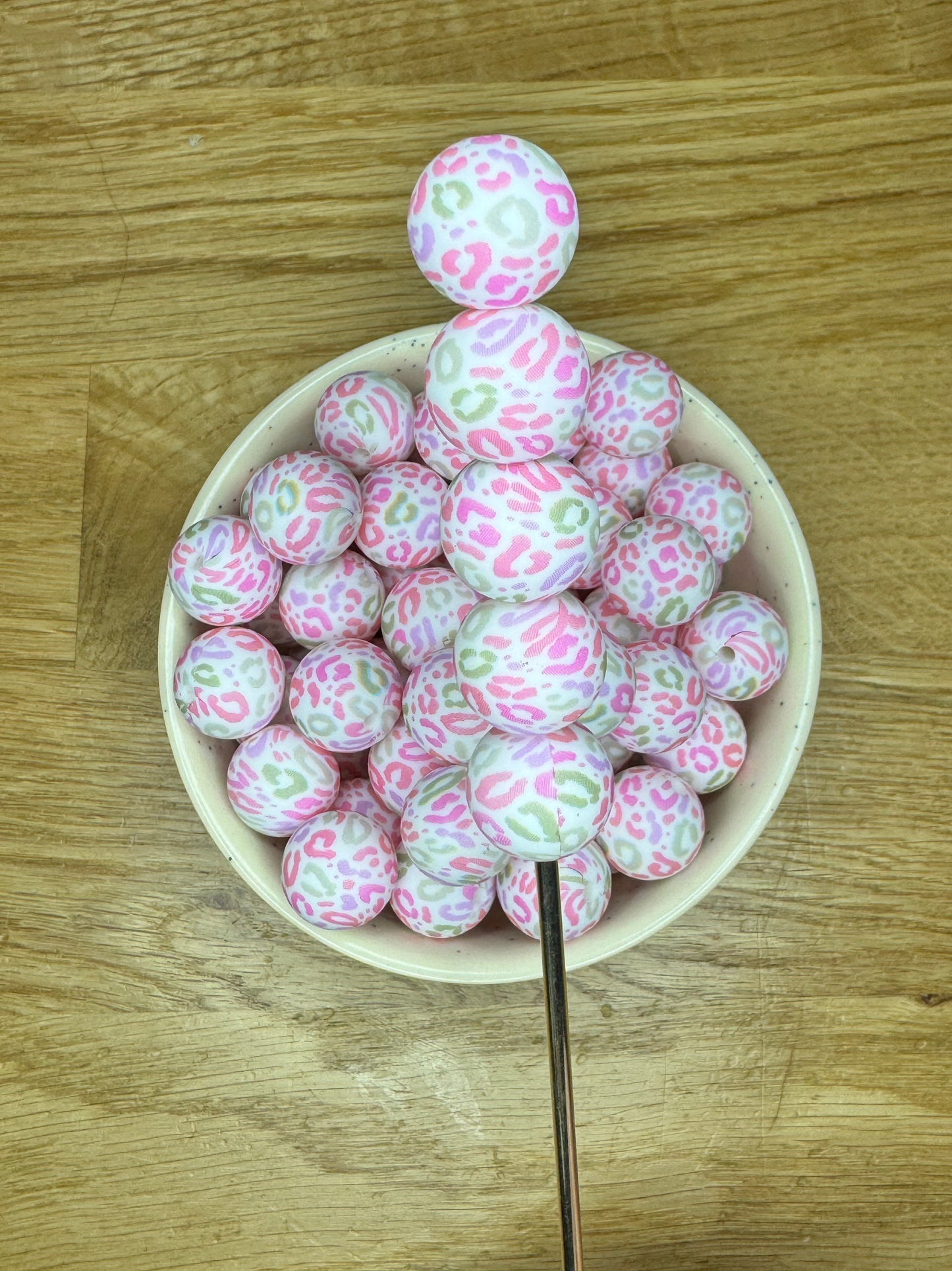 15mm Pink Cheetah Silicone Bead